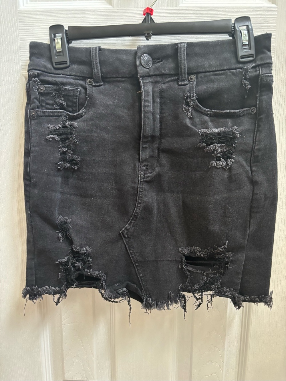 American Eagle Women’s Distressed Black Denim Mini Skirt, Size 6, Worn Once